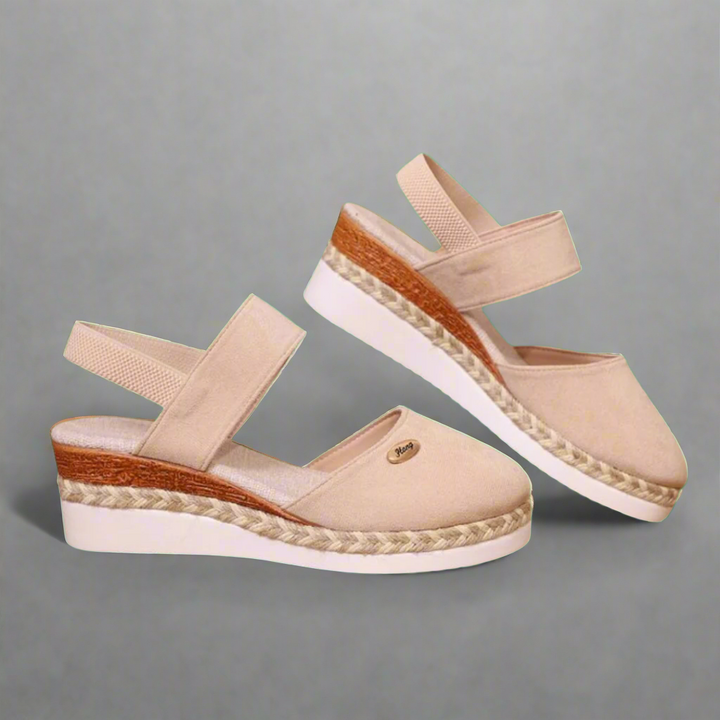 Gitta | Komfortable und vielseitige Sandalen in großen Größen für Damen