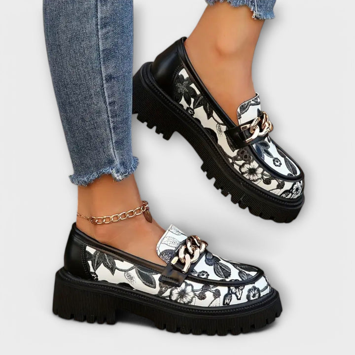 Sandra - Elegante Retro-Slipper
