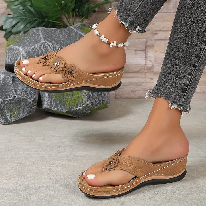 ALIA - Bequeme Orthopädische Sandalen