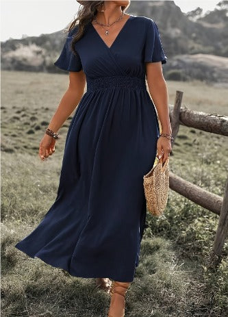 Margo - Maxikleid mit kurzen, ausgestellten Ärmeln und seitlichem Schlitz