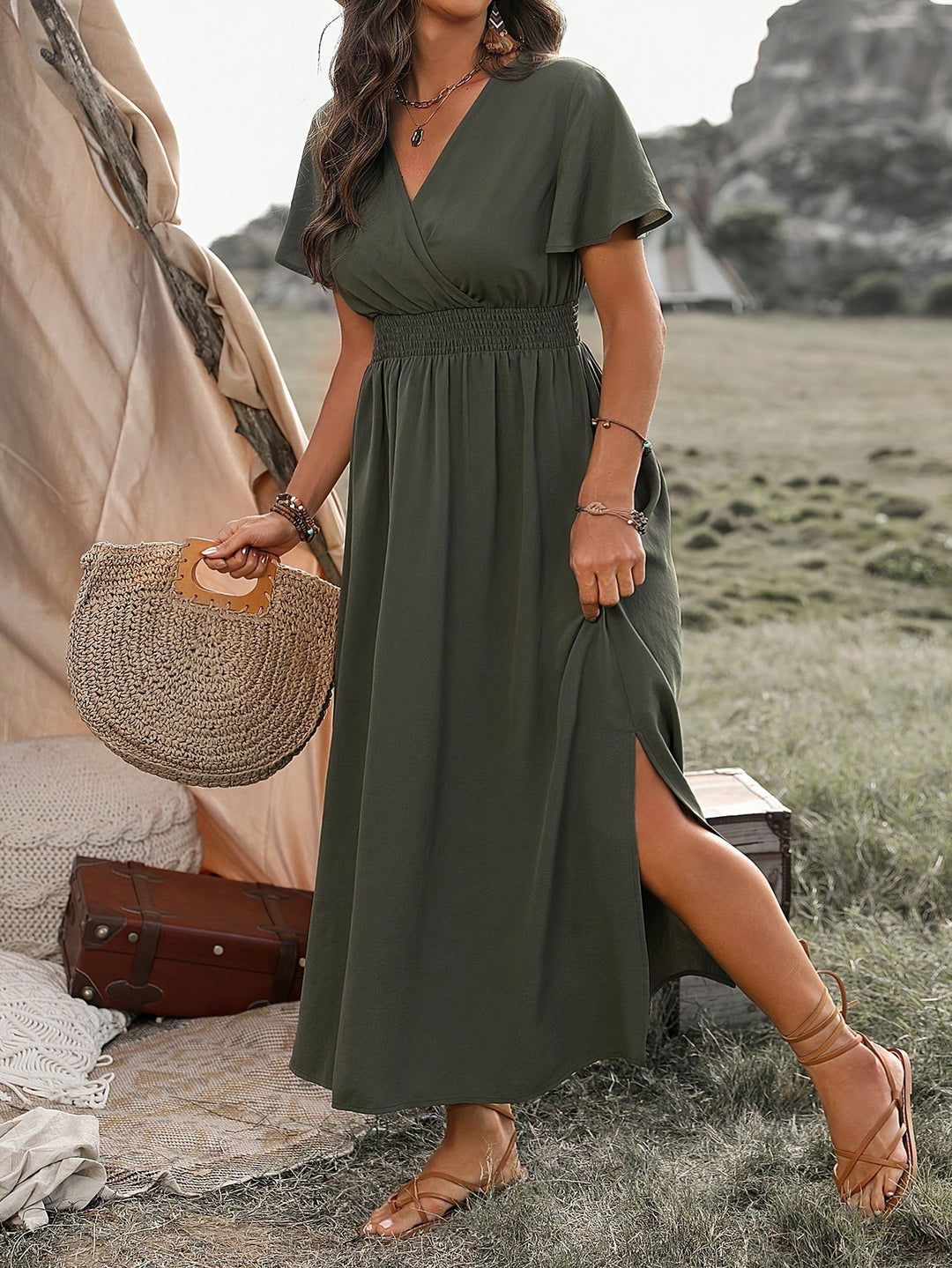 Margo - Maxikleid mit kurzen, ausgestellten Ärmeln und seitlichem Schlitz