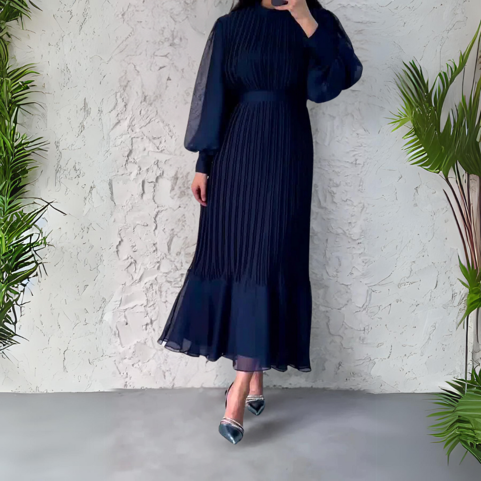 Cami - Elegantes Abendkleid für den Herbst mit Strickakzenten