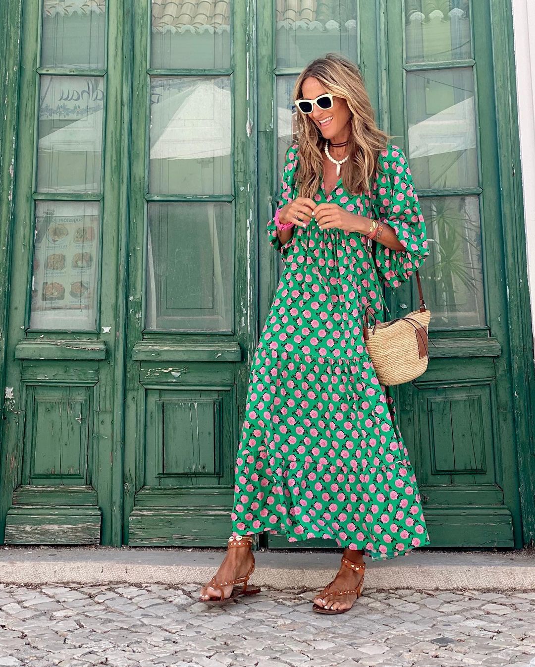 Mabel - Leichtes Kleid mit geometrischem Muster in asymmetrischem Schnitt