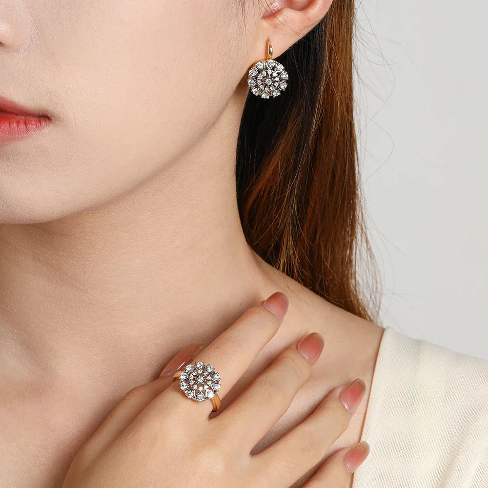 Elegant zirkonia ring + øreringesæt