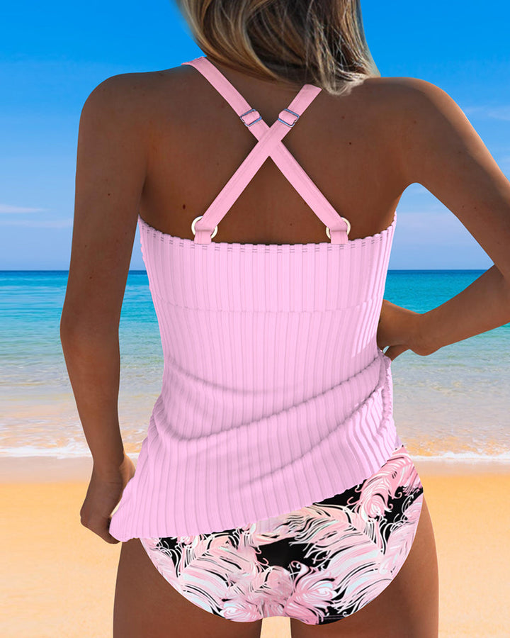 Zweiteiliger Tankini mit gefaltetem Bustier und Dreiecksmuster