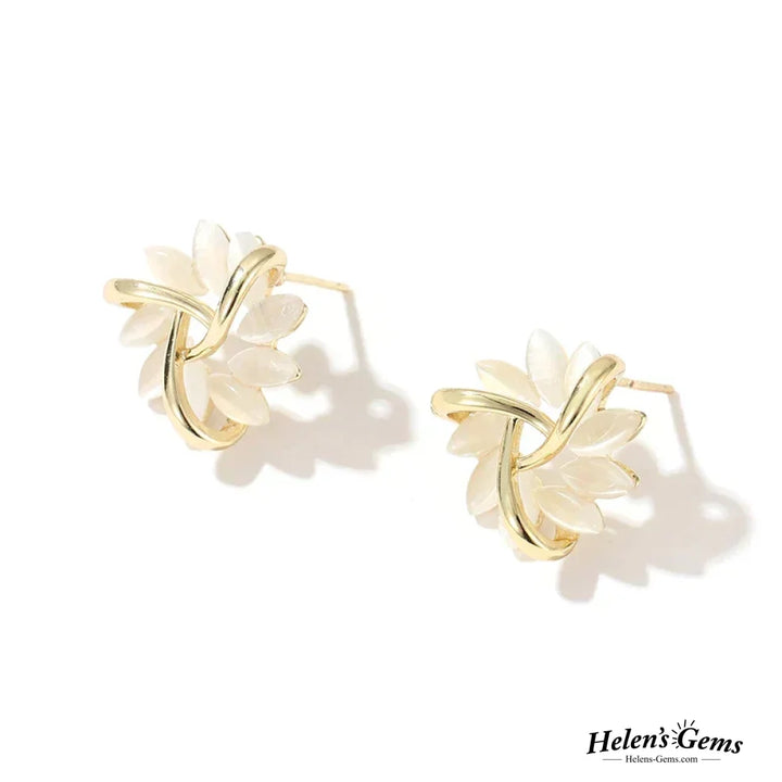 Elegante og Eksklusive Opal Petal Circle Stud Øreringe i Guld