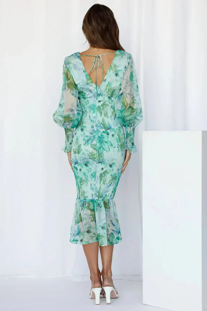 Amara | Leuchtendes Blumen-Kleid
