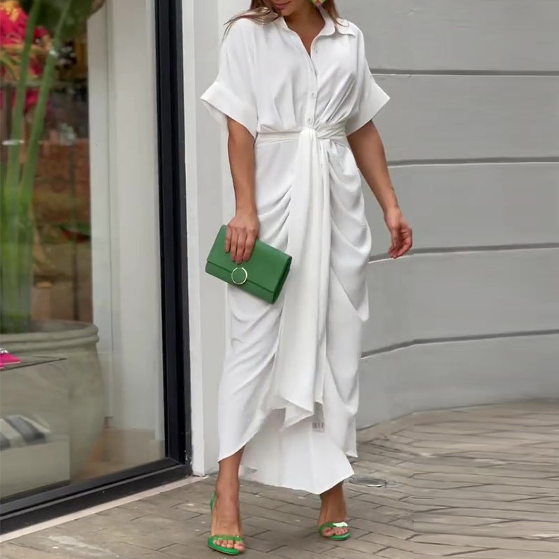 Fern - Hochtailliertes Kleid mit Eleganten Schwebekragen